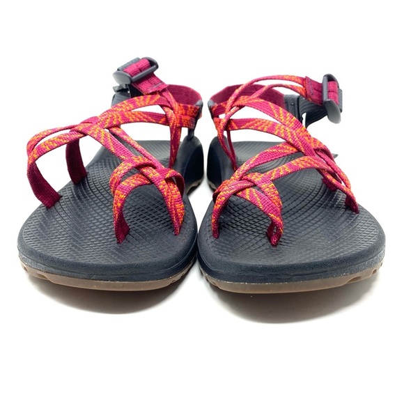 Chaco ZX/2 Classic Sandals - Women Chaco ZX/2 Classic Sandals Women’s 7 magenta orange Strappy Hiking Water Shoe